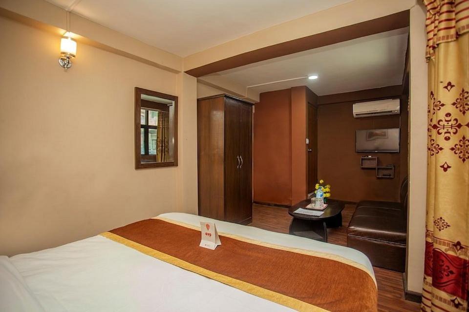 Divine Guest House Kathmandu Esterno foto