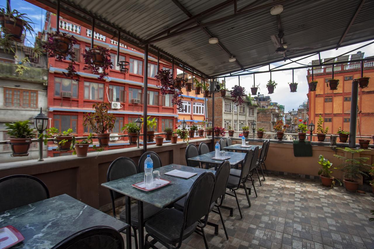 Divine Guest House Kathmandu Esterno foto